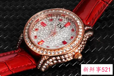 女戴什么色的手表招财
