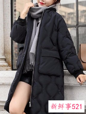 浅蓝色棉服配什么颜色围巾
