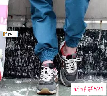 束腿裤配什么鞋子男