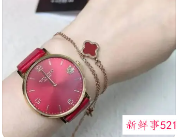 女戴什么色的手表招财
