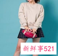 圆领卫衣该怎么搭配