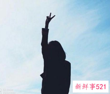 幽默夸赞美女的句子