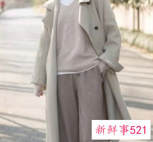 杏色大衣里面搭配什么颜色
