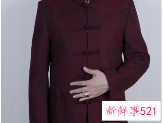 中年女士参加婚礼着装