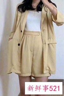 夏天穿什么颜色的衣服好