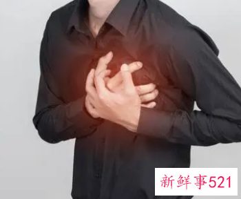 晚上睡觉突然胸闷呼吸不畅