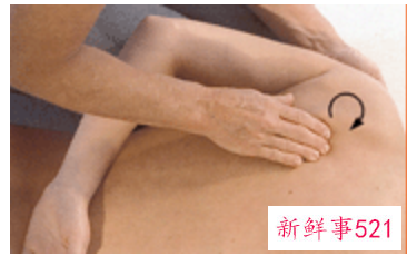 后背按摩手法图片