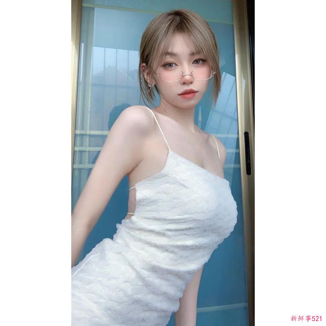 “你行不行啊？细狗” 程女士