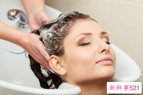 用醋洗头发可以去油吗