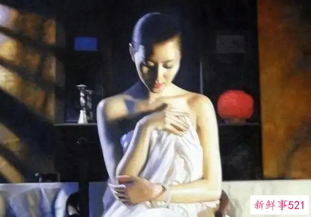 “人体模特”汤加丽