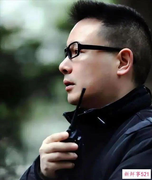 “人体模特”汤加丽