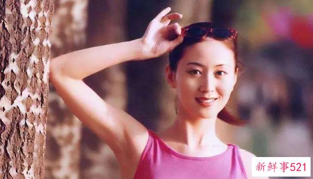 “人体模特”汤加丽