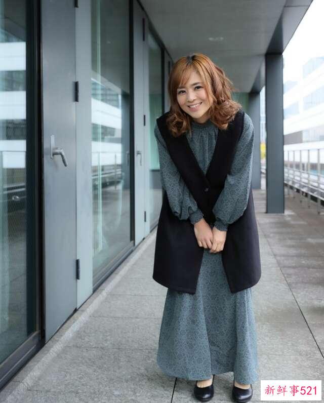 苍井空新年晒照:穿兔子服童颜好甜,赞丈夫体力好