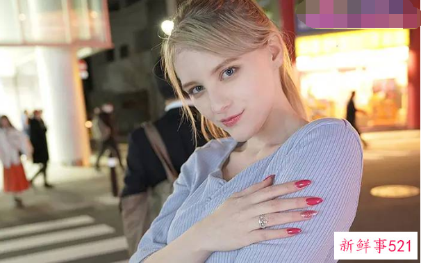 北欧精灵，每2700万人才出一位的美少女