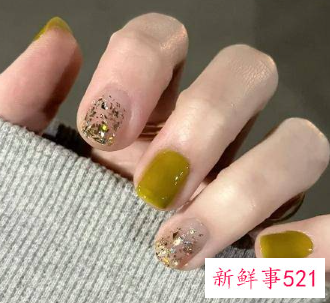 美甲夏天显白图片最新款