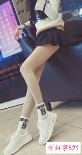 秋冬穿裙子配什么鞋好看