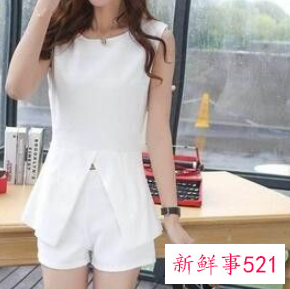 女生穿白裙子搭配
