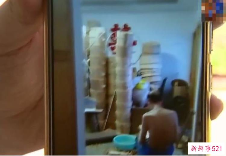 可怕!楼上无人住却总有人半夜跺脚，柳州女子跑回乡下住，女子深夜睡觉楼上传来怪声