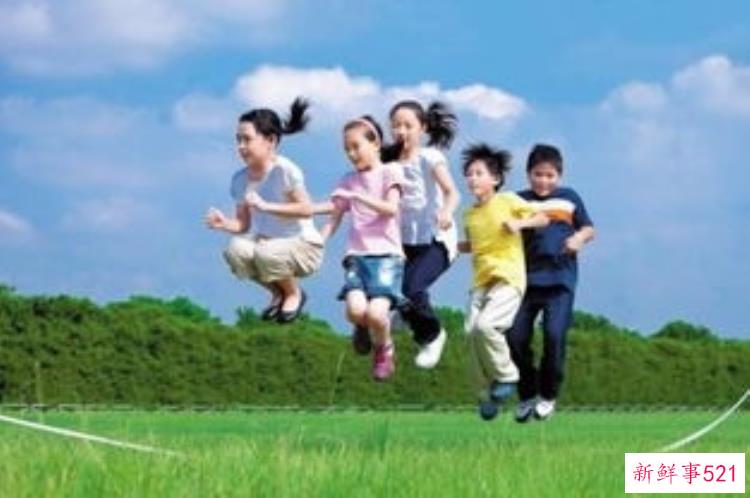 柳州科教频道摆古，柳州博物馆里的恐龙化石