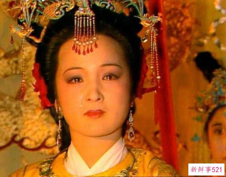 红楼梦是中国的四大名著之一对不对，红楼梦十大最难解的谜题