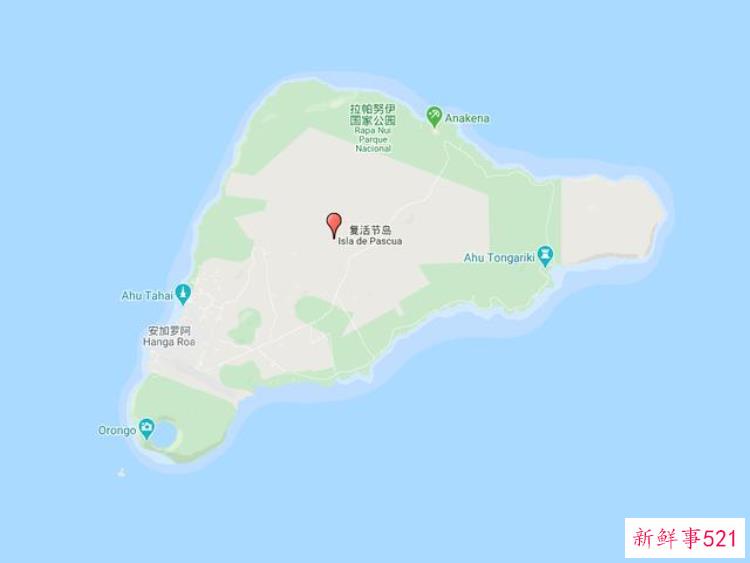 这个岛出名不在于有火山而是因为岛上那些巨型石雕人，世界上唯一一个与世隔绝的岛屿
