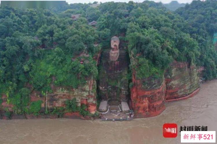 乐山大佛脚趾头被洪水漫过，乐山大佛流眼泪是有事情要发生吗