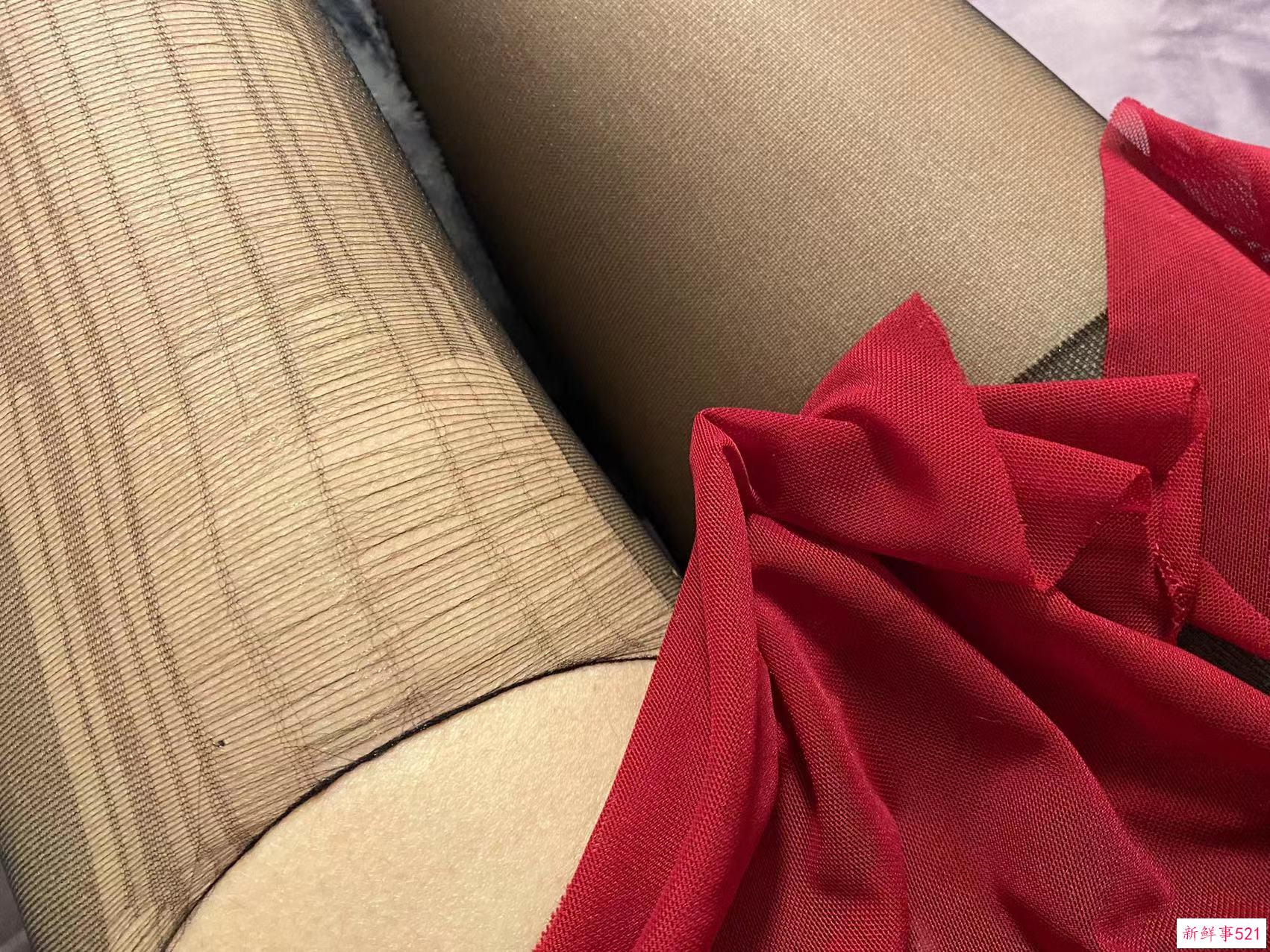 去年年底娇妻自拍情趣睡衣撩人的记录