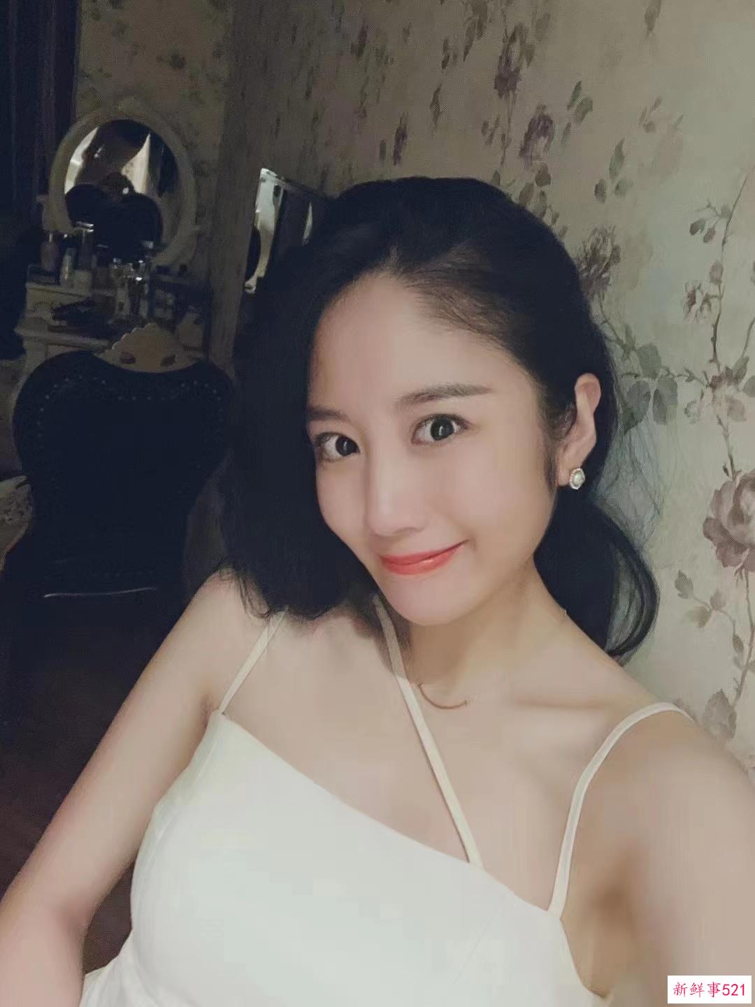 玉田花店老板娘叶丛,她这个奶子应该是假的吧
