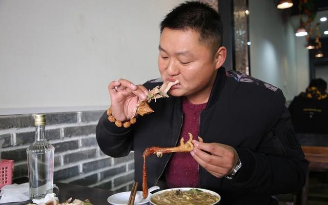 案例：合肥一老板爱上女海王，被女方套路多年，依然对她不离不弃