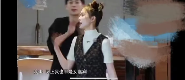 明明是女人，但却自称是“男人”，承认自己的性别有那么难吗？