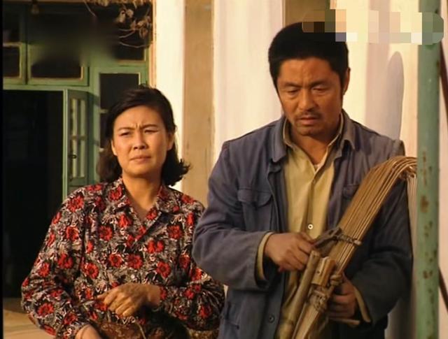 《篱笆·女人和狗》：任何人娶了狗剩媳妇，都会过得很好
