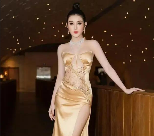 越南美女Nguyen，脸蛋漂亮，身材高挑婀娜，教你如何练同款身材