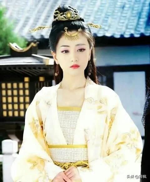 盘点穿黄衣的美女，谁最娇俏动人