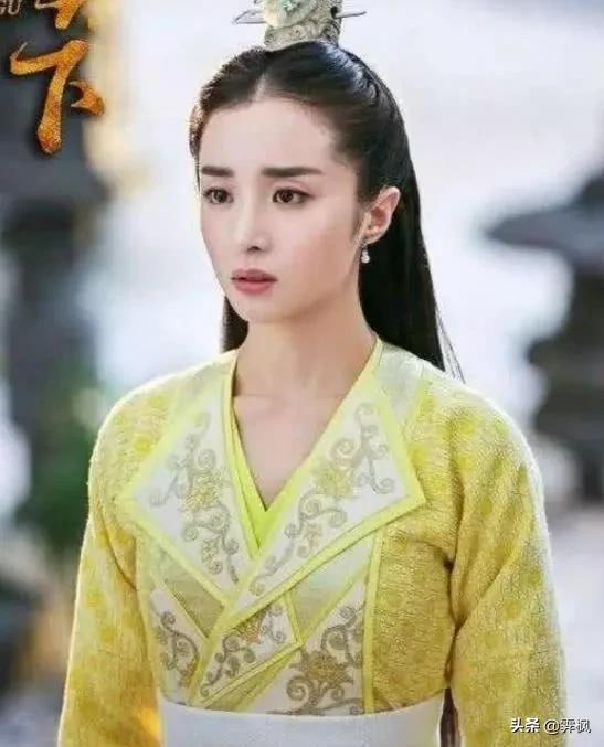 盘点穿黄衣的美女，谁最娇俏动人
