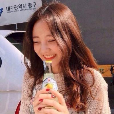 清纯萌妹子女生微信头像