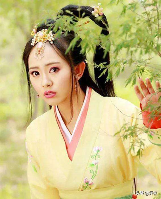 盘点穿黄衣的美女，谁最娇俏动人