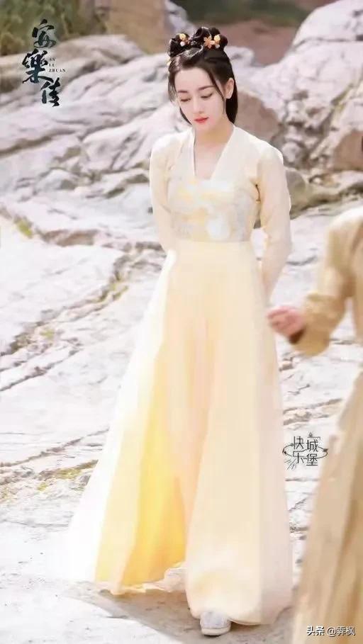 盘点穿黄衣的美女，谁最娇俏动人