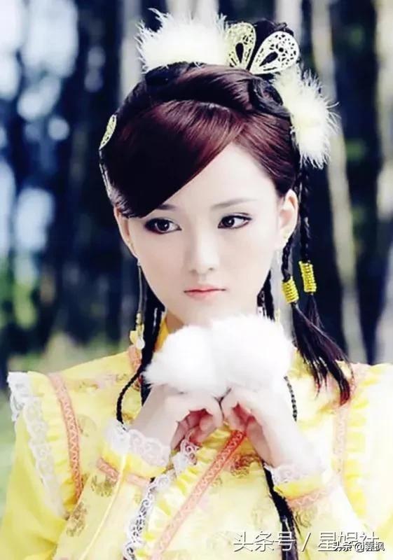 盘点穿黄衣的美女，谁最娇俏动人