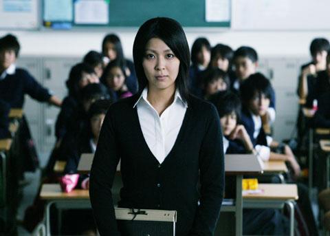《禁忌女孩2》重磅来袭，娜诺女王回归，校园恋爱剧再次被完败