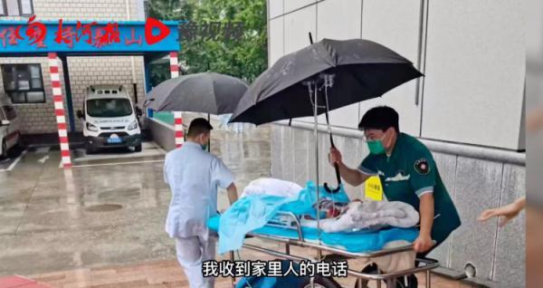 郑州3岁女童7楼坠落奇迹生还！孩子父亲哽咽发声