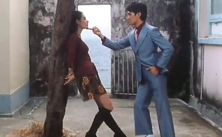 夜总会陪酒小妹的血泪史