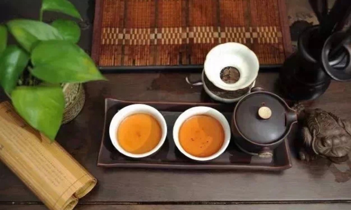 人生如茶，“空杯”才是最高境界
