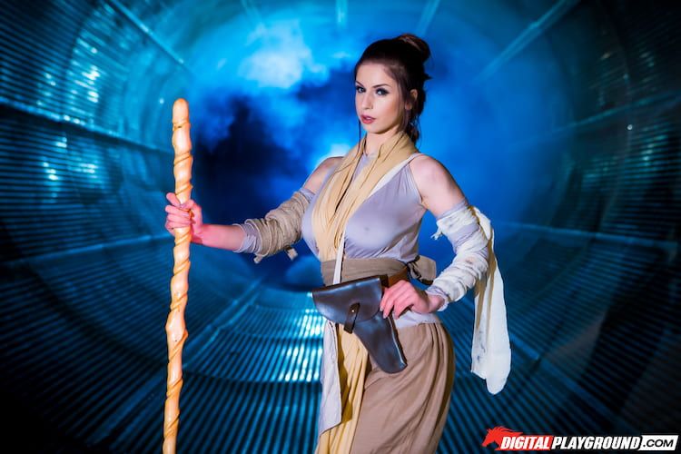 放之四海皆准的标杆美女Stella Cox
