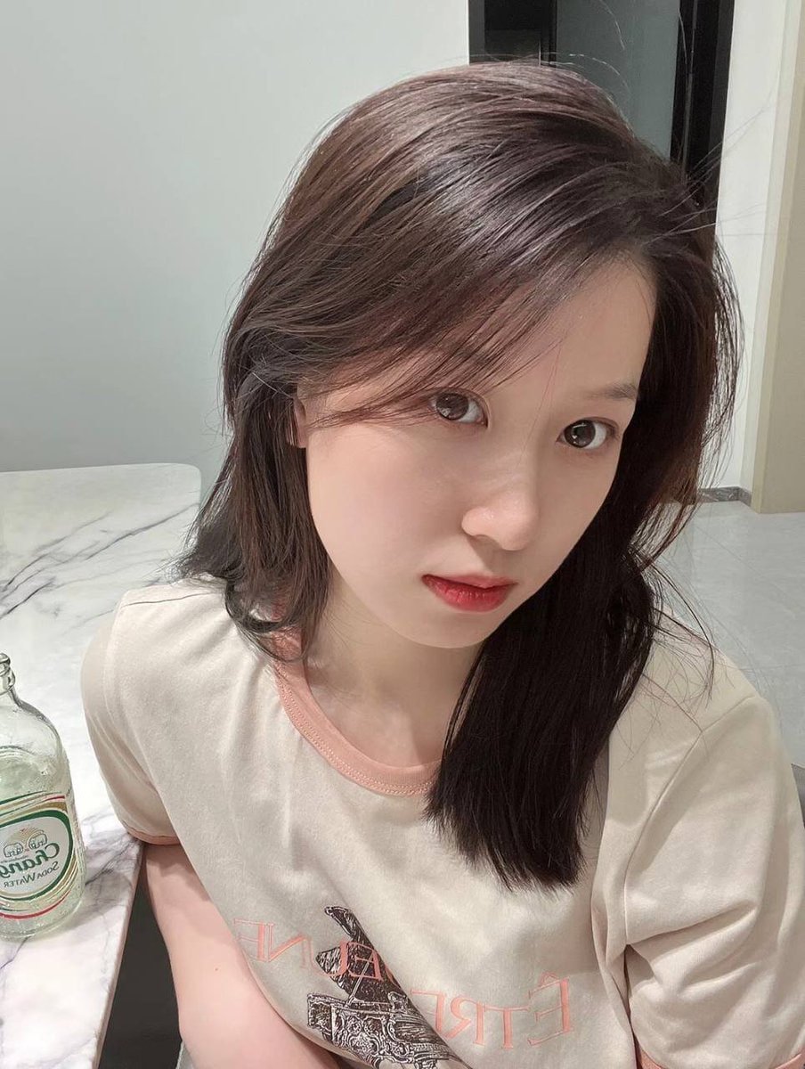 “射在裡面，好喜欢被爸爸后入”不让对象睡得纯情女 性感小骚货央求我把她射满，美乳丰臀极品反差