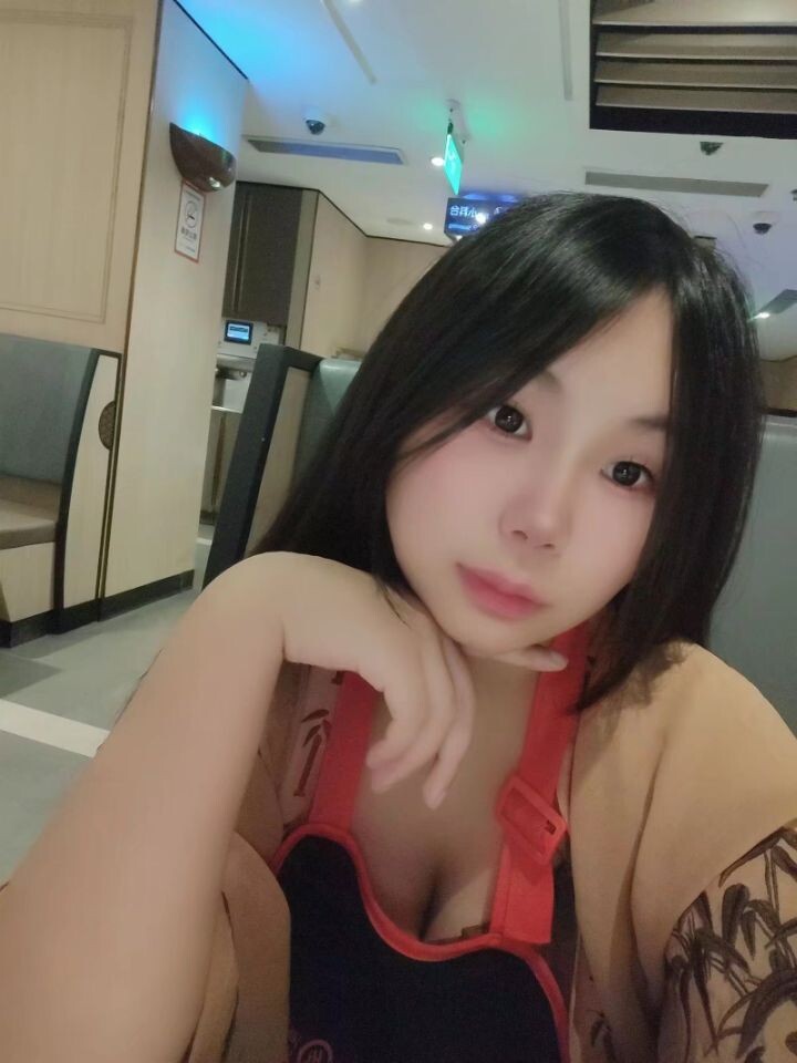 02年四川小姑娘，嫩的一匹，年轻真好啊