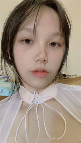 超刺激小情侣【小狗的世界】付费福利！木瓜般的极品奶子，非常可口！白虎嫩逼，太敏感了，被操容易喷水