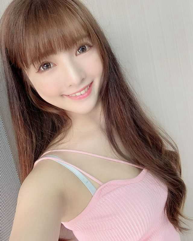 偷淫艳丽少妇的骚屄-【2023年12月更新】