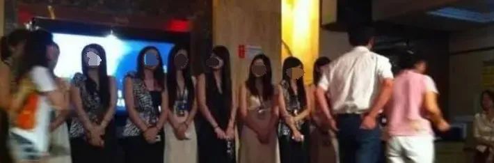 商K妈咪到底是怎么找到那些女孩的？