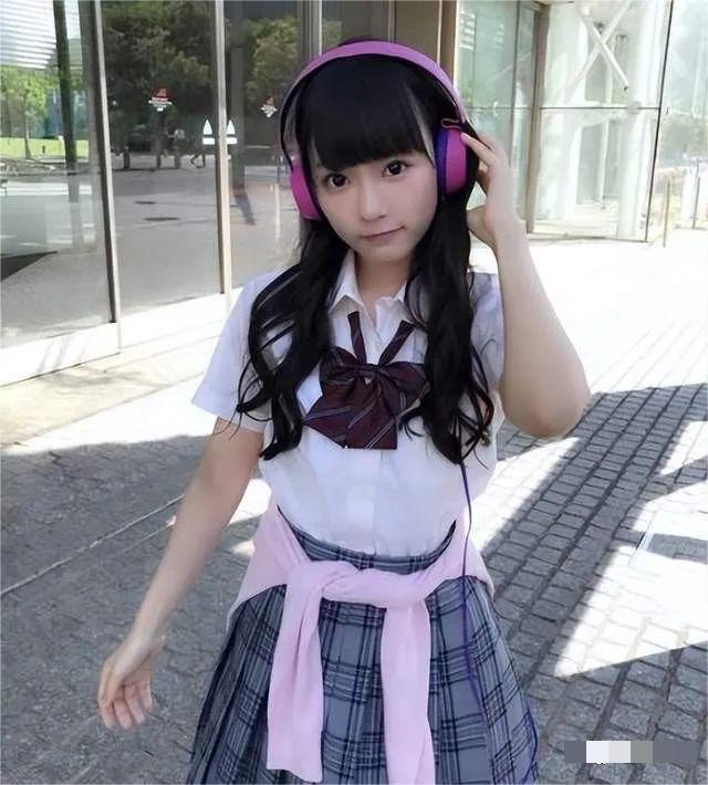 日本“神待少女”是什么？管吃住就可带回家，某行业为何如此发达？