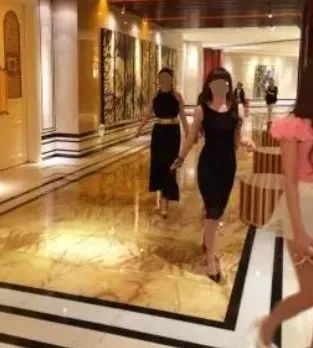 商K妈咪到底是怎么找到那些女孩的？